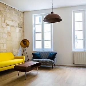 In Hyper Center - 3 Bedrooms Arles