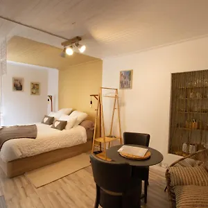 Cosy Caud, En Plein Coeur Du Centre Historique Arles
